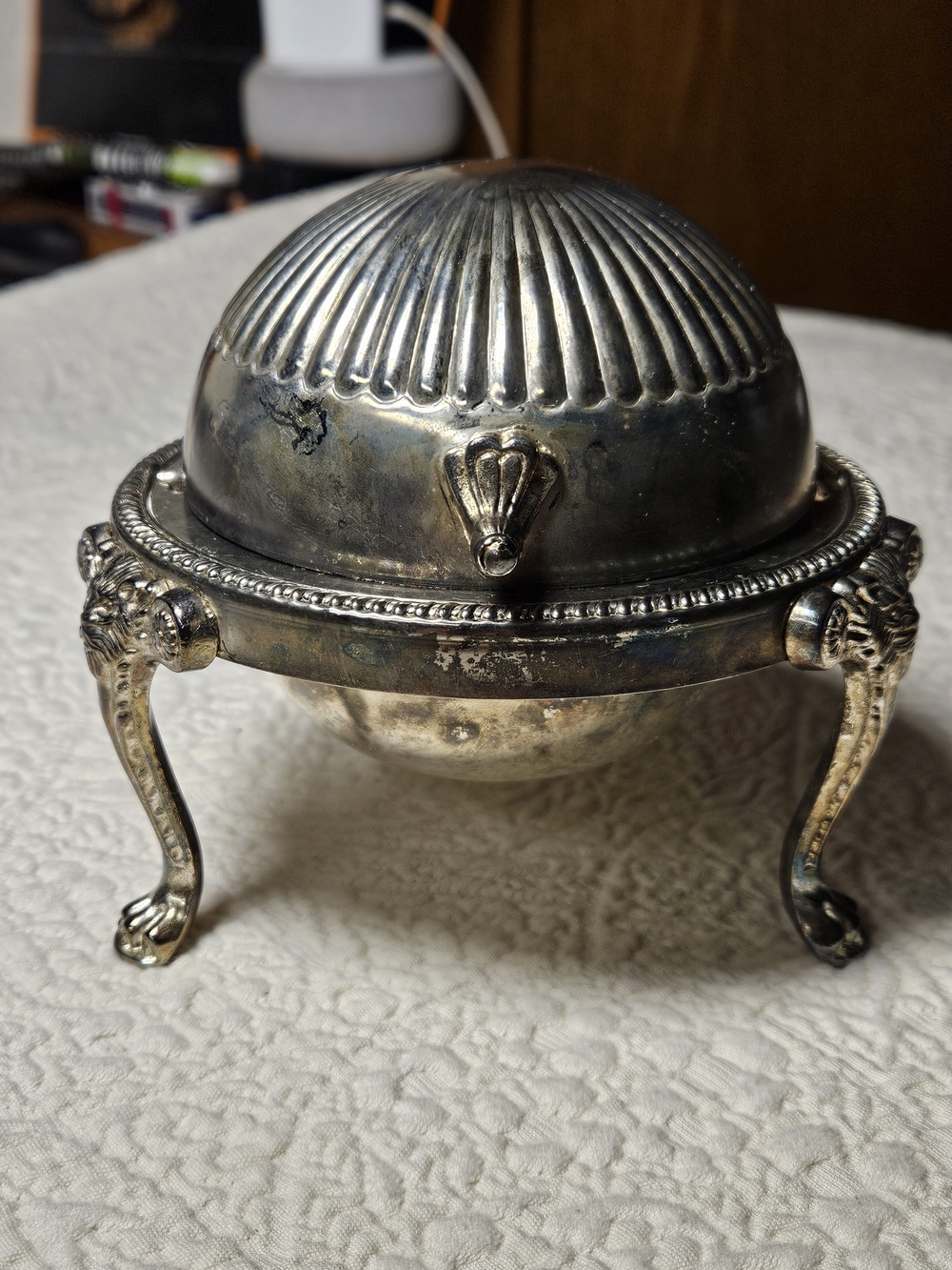 F.B Rogers Silver Co Silver Plate Lion’s Face. Roll Top Dome Butter Dish 1960~5”